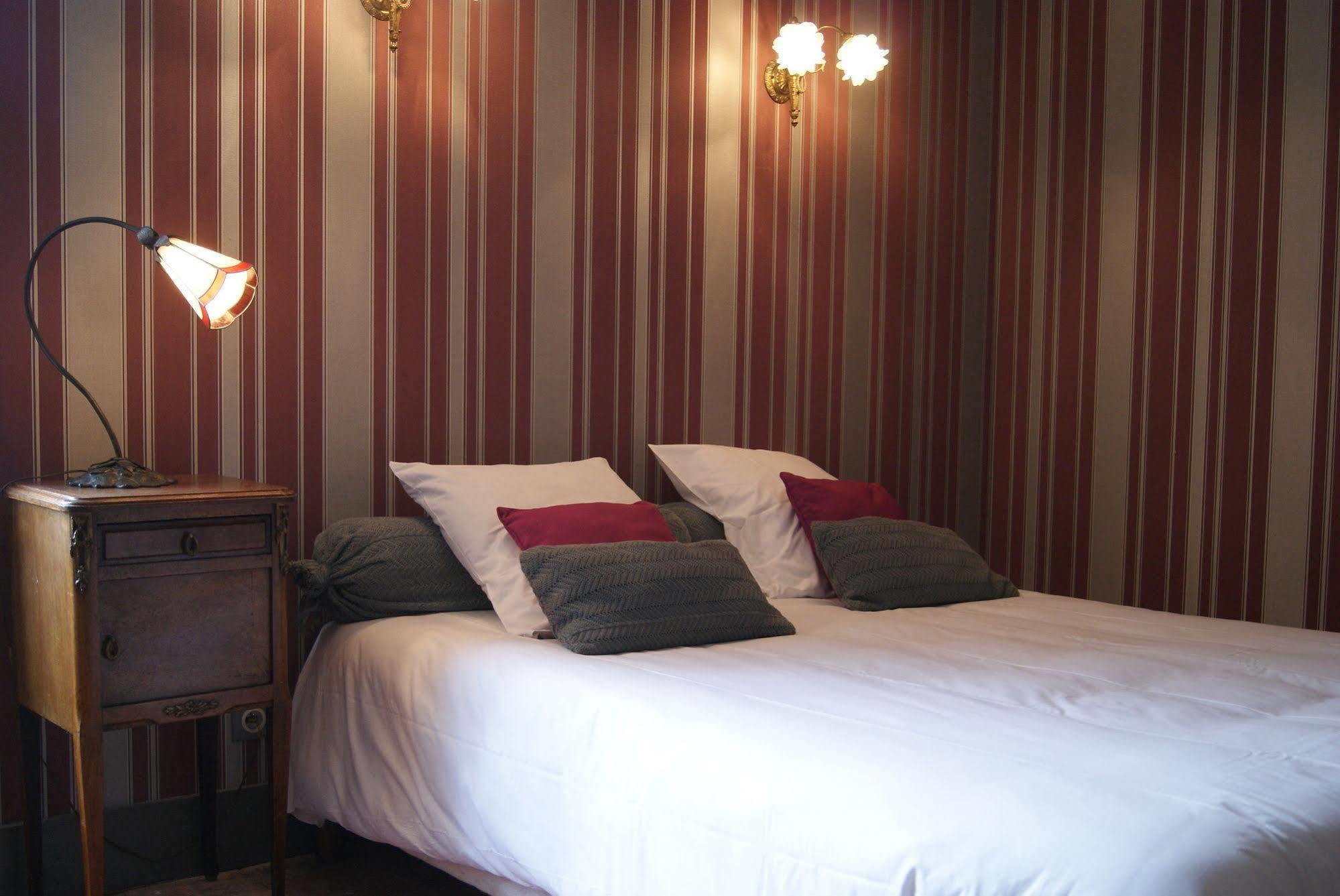 Logis Hotel - Restaurant La Marbrerie Caunes-Minervois ภายนอก รูปภาพ