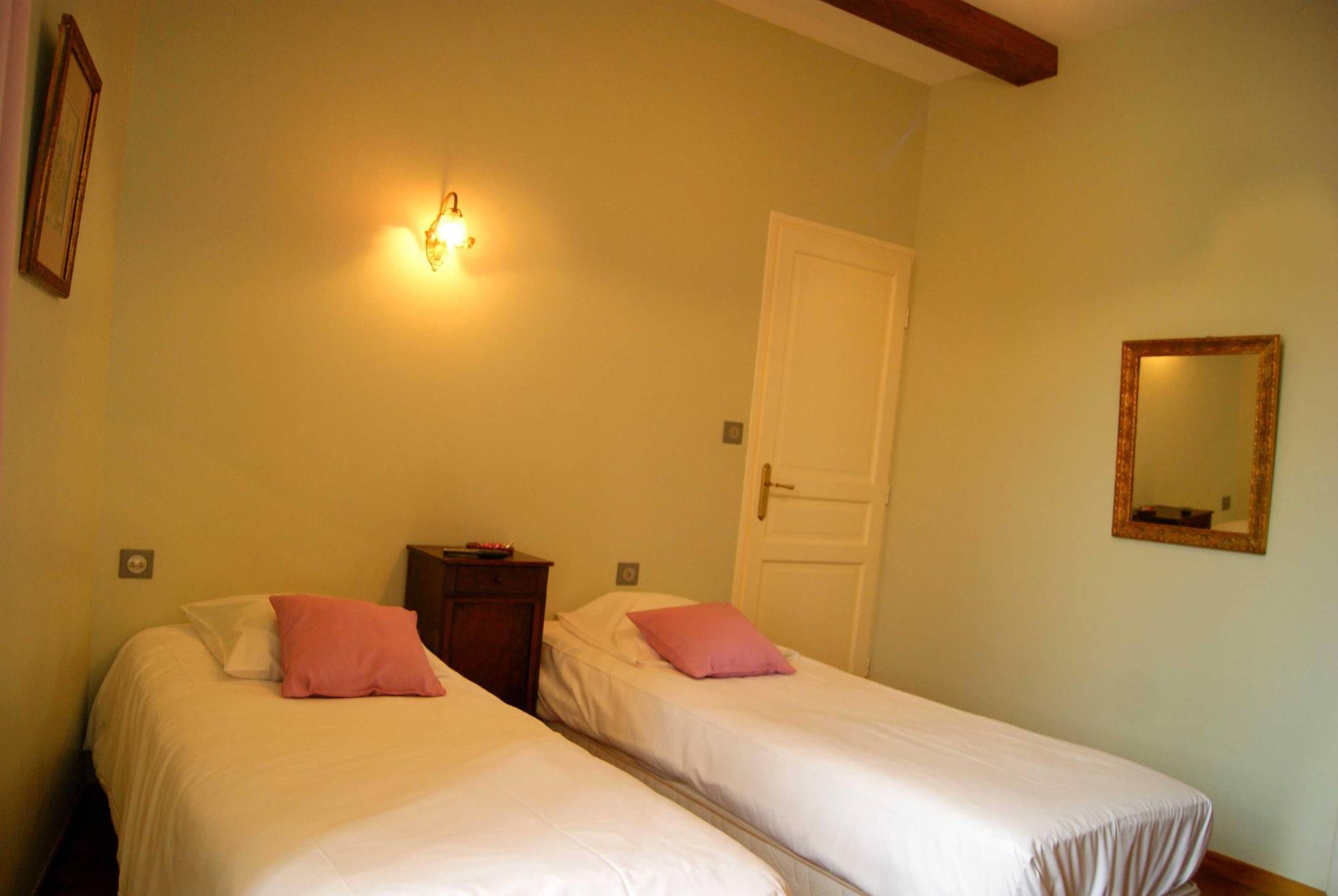 Logis Hotel - Restaurant La Marbrerie Caunes-Minervois ภายนอก รูปภาพ