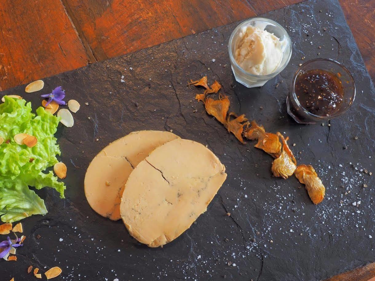 Logis Hotel - Restaurant La Marbrerie Caunes-Minervois ภายนอก รูปภาพ